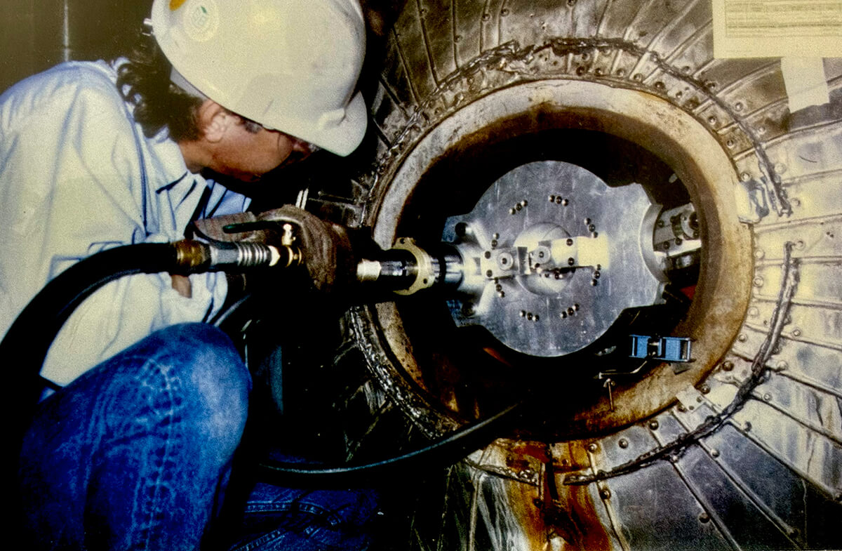 Elliptical Manway Cutting & Machining